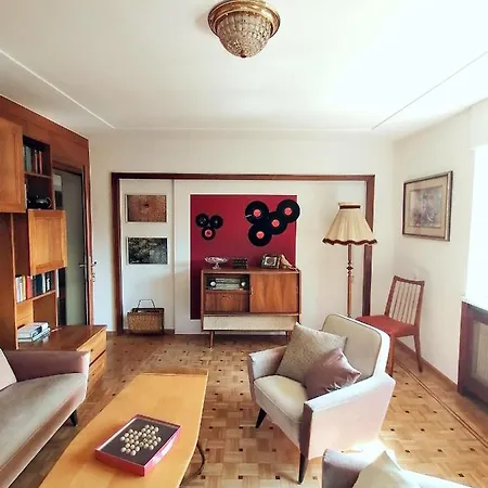 Pensjonat Dimai House 1970s
